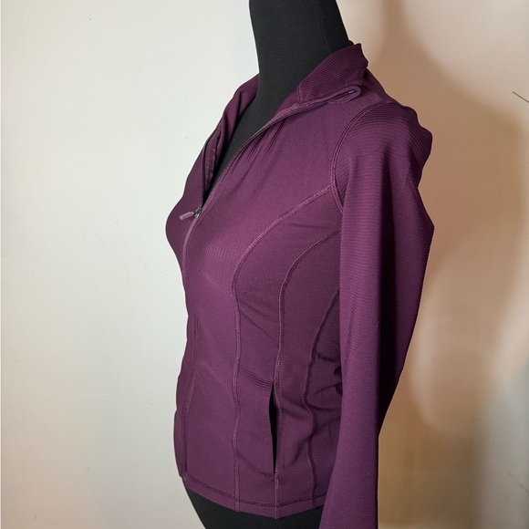 90 Degree by Reflex light weight Jacket - Picture 4 of 14